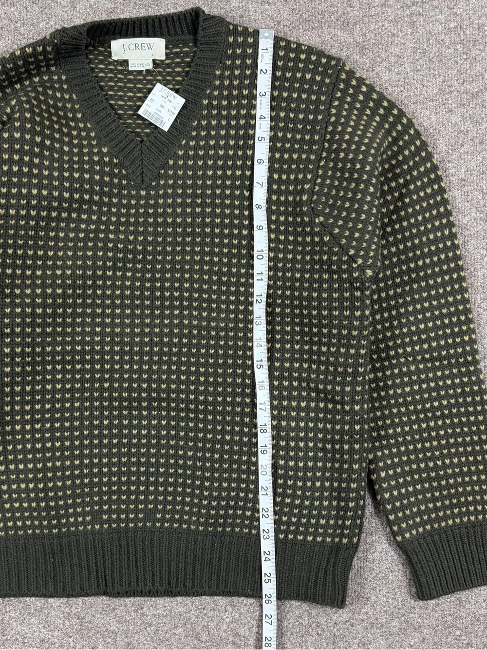 J Crew Green Birdseye Pattern V-Neck Knit Wool Pullover Sweater Men’s Large NWT
